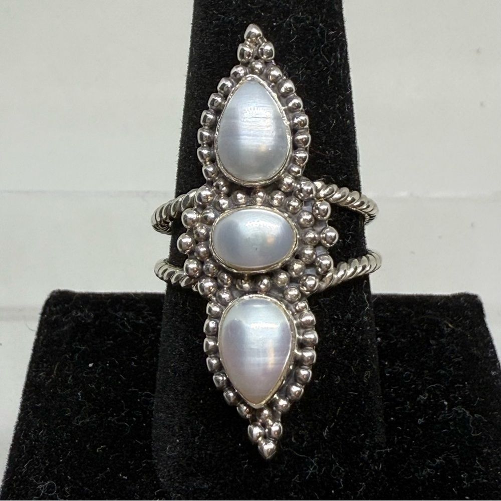3 pearl 925 Sterling Silver Ring size 9